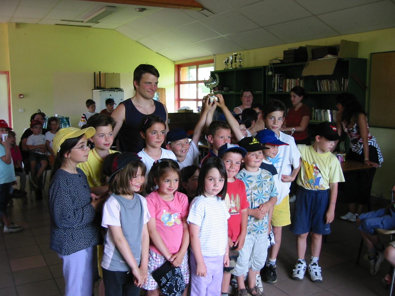 jeux avec le centre de loisirs et MJL 2002